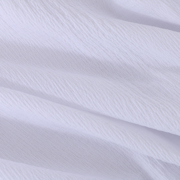 Модерна дамска риза с овално деколте и дантела в бял и черен цвят