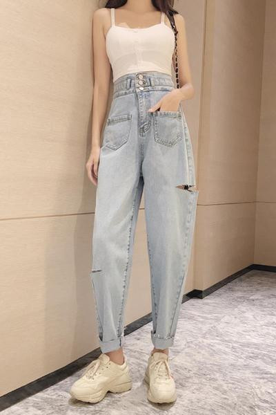 Модерни дънки с висока талия и скъсани мотиви в син цвят - широк модел