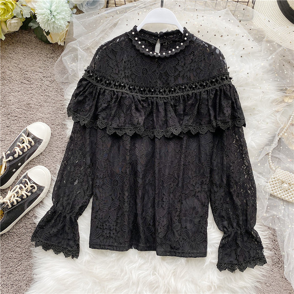 Модерна дамска риза с перли и дантела 