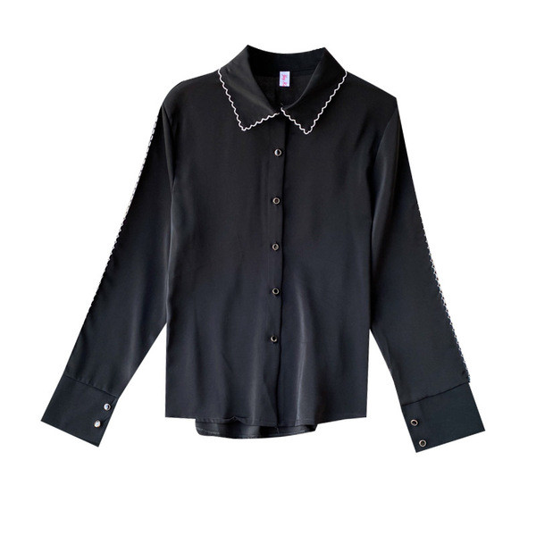 Moodne naiste särk nööpide ja klassikalise kraega kolmes värvitoonis