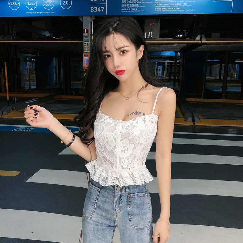 Дамско дантелено бюстие с тънки презрамки и връзки на гърба в черен и бял цвят