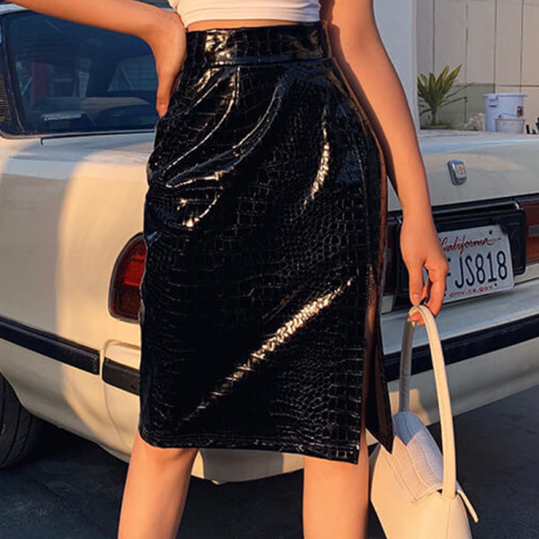 Moodne naiste krokodillinahka imiteeriv kõrge vöökoha ja musta lõhikuga seelik