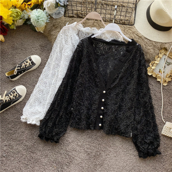 Μοντέρνο γυναικείο πουκάμισο με κουμπιά και δαντέλα σε τέσσερα χρώματα