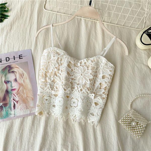 Γυναικείο κοντό μπουστάκι με λεπτές λουρίδες και κεντήματα σε τρία χρώματα