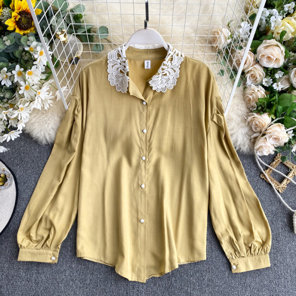 Μοντέρνο γυναικείο πουκάμισο με κουμπιά και δαντέλα σε τέσσερα χρώματα