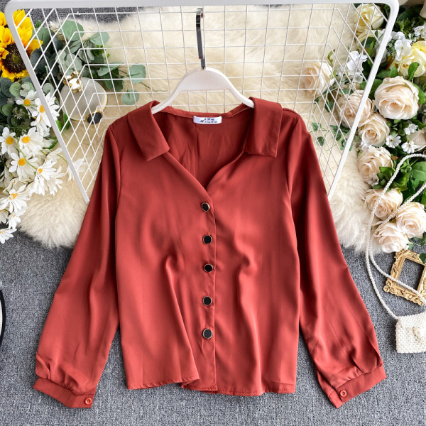Μοντέρνο γυναικείο πουκάμισο με κλασικό γιακά και κουμπιά σε διάφορα χρώματα