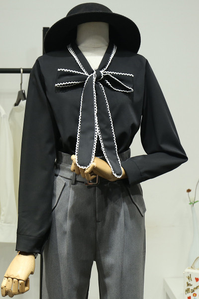 Uue mudeli paelte ja pikkade varrukatega naiste särk