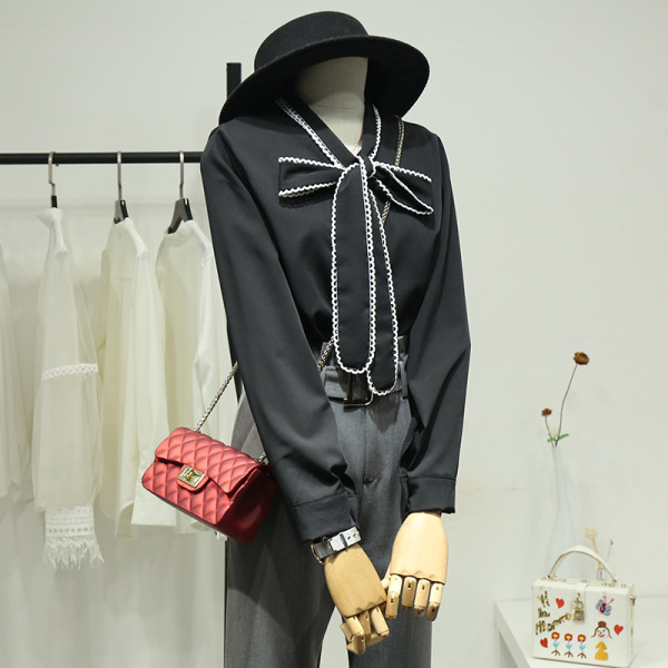 Uue mudeli paelte ja pikkade varrukatega naiste särk