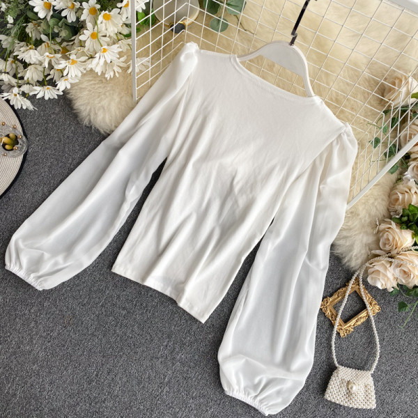 Κομψή γυναικεία μπλούζα με φαρδιά μανίκια και V-neck