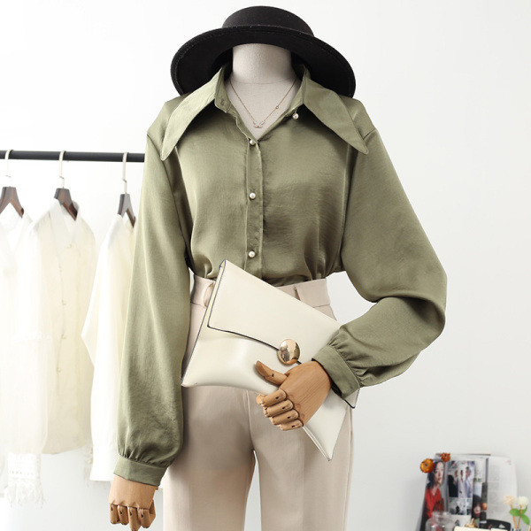 Klassikalise krae ja pikkade varrukatega naiste särk – uus mudel