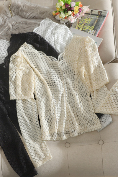 Κοντομάνικη γυναικεία μπλούζα με στυλ ρετρό με λαιμόκοψη V