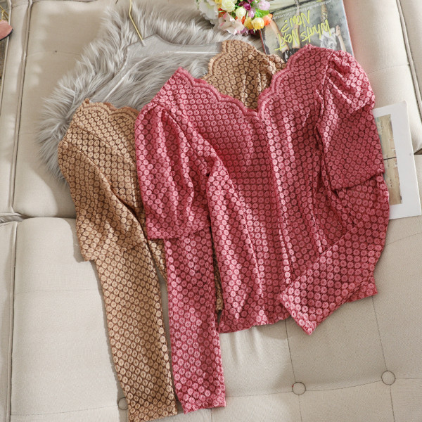 Κοντομάνικη γυναικεία μπλούζα με στυλ ρετρό με λαιμόκοψη V