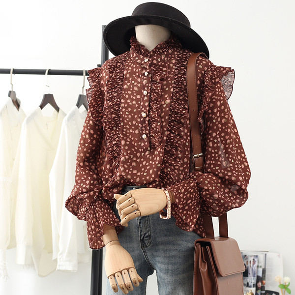 Moodne madala krae ja nööpidega naiste särk - retro stiilis