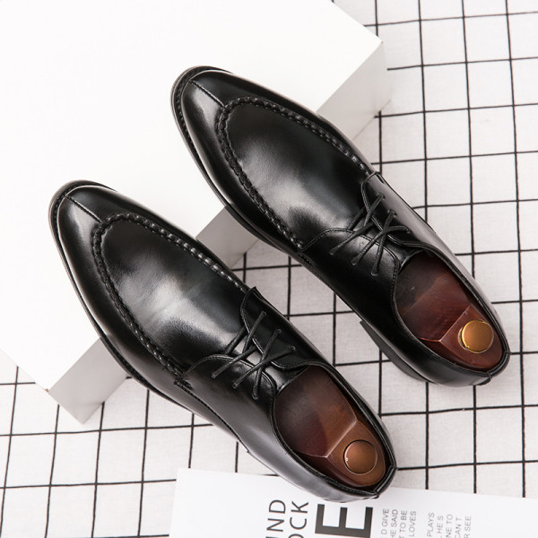 Επίσημα ανδρικά παπούτσια με κορδόνια μυτερό μοντέλο