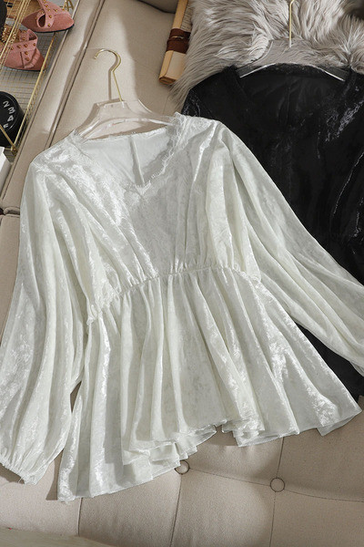 Kohandatud naiste sametpluus V-kaelusega