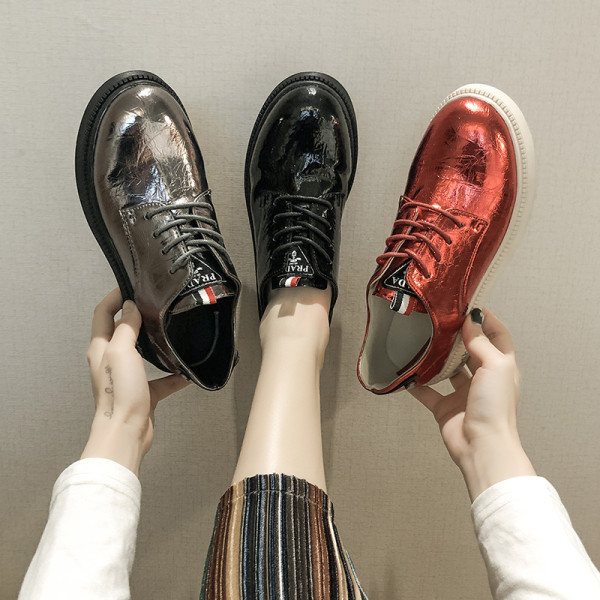 Eco-nahast lameda talla ja paeltega vabaajajalatsid