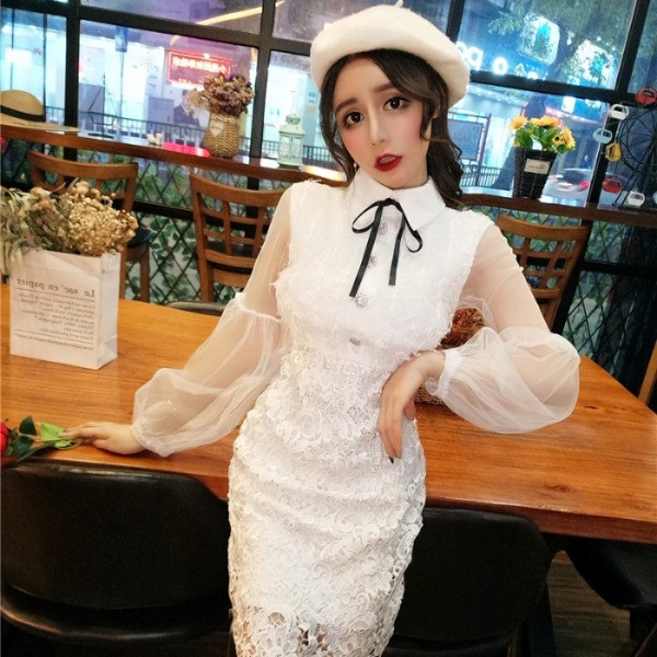 Moodne naiste kleit Slim mudel nööpide ja klassikalise kraega