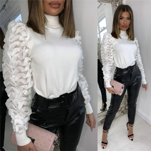 Λευκό γυναικείο πουλόβερ  με μεγάλο κολάρο και φαρδύ μανίκι