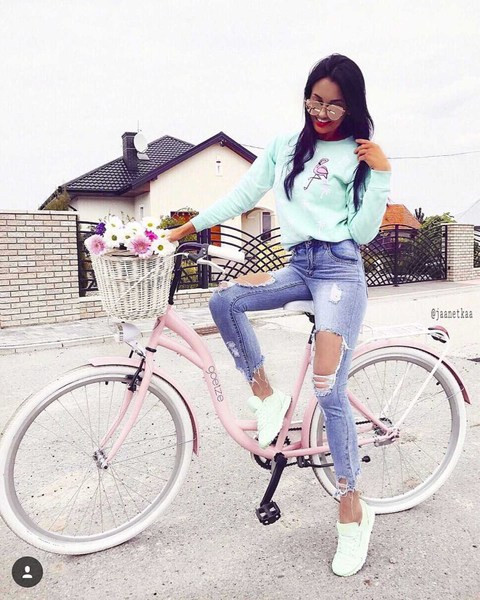 Γυναικεία καθημερινή μπλούζα και κέντημα με μακριά μανίκια