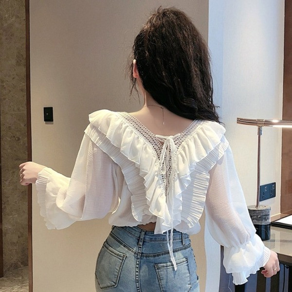 Γυναικείο πουκάμισο σιφόν με V ντεκολτέ και κορόνια