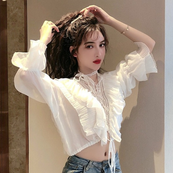 Γυναικείο πουκάμισο σιφόν με V ντεκολτέ και κορόνια