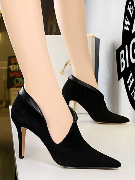 Γυναικεία παπούτσια σε οικολογικό σουέτ - μυτερό μοντέλο