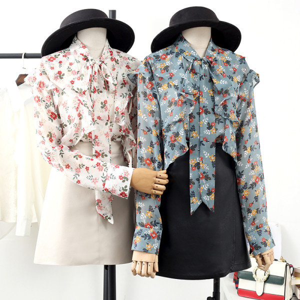 Lillemotiivide ja lipsudega vabaaja naiste šifoonisärk