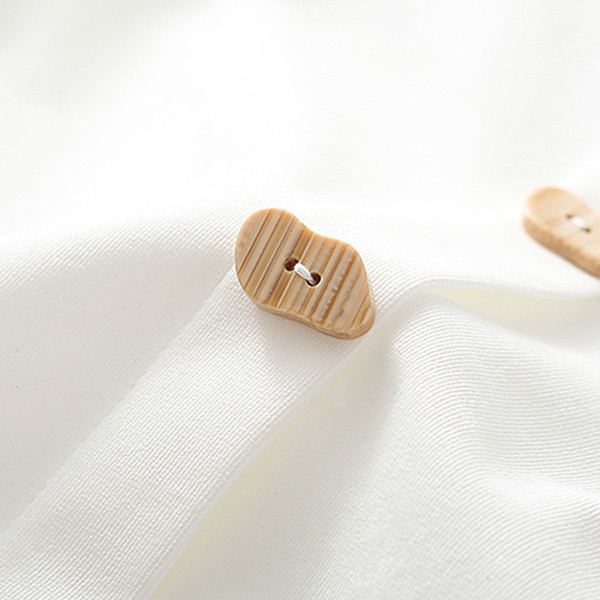 Νέο μοντέλο μοντέρνο γυναικείο πουκάμισο με κλασικό γιακά και μακρύ μανίκι