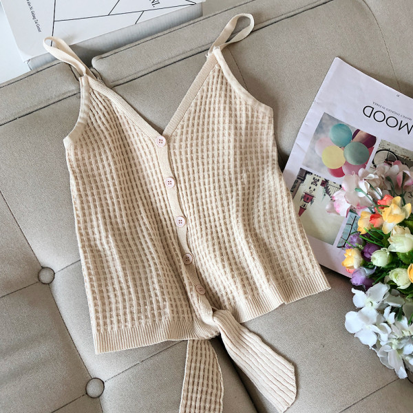 Плетен дамски потник с тънки презрамки и копчета