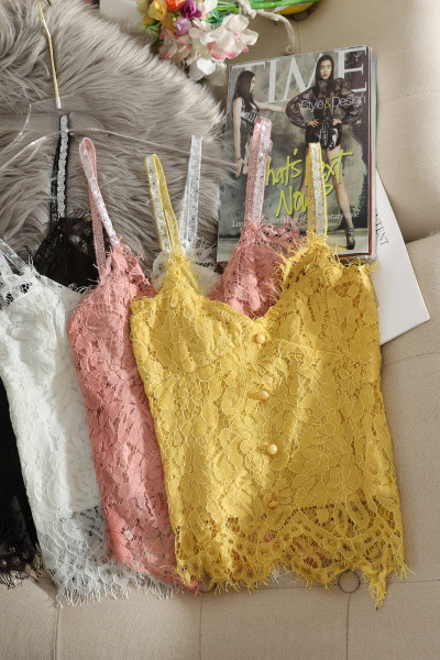 Дантелен дамски потник с тънки презрамки 