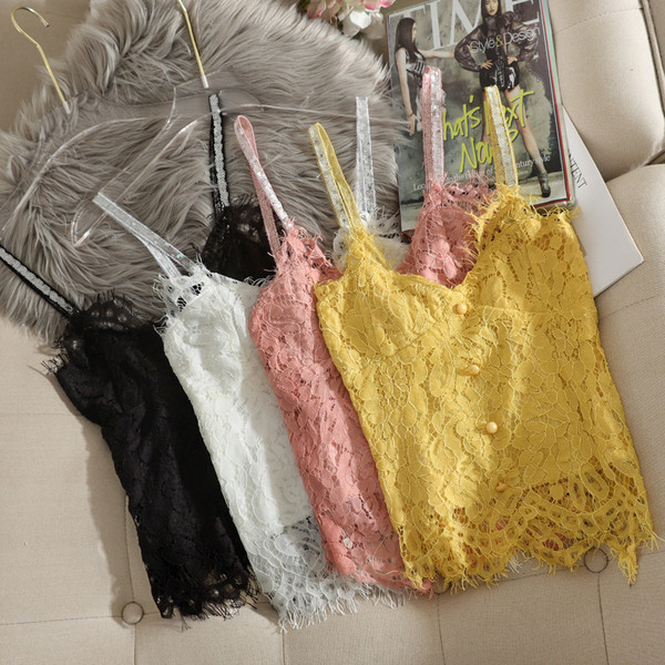 Дантелен дамски потник с тънки презрамки 