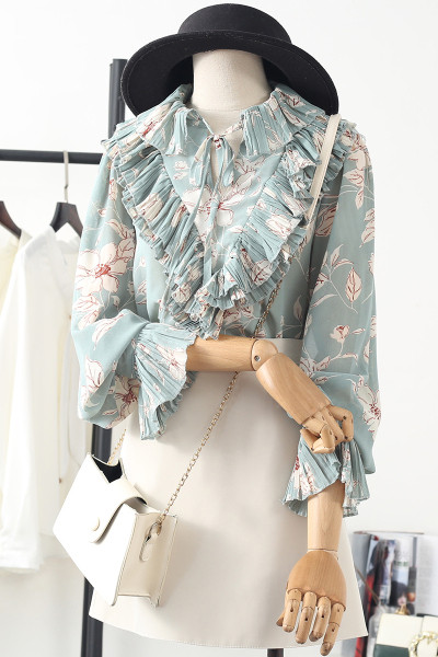 Модерна дамска риза  с широки лотос ръкави и шарка