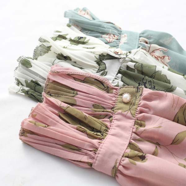 Модерна дамска риза  с широки лотос ръкави и шарка