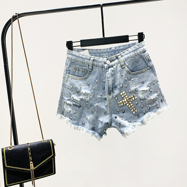 Нов модел къси дамски панталони с пулове и скъсани мотиви