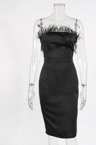 Must naiste lühike kleit Õhuke sulgedega mudel