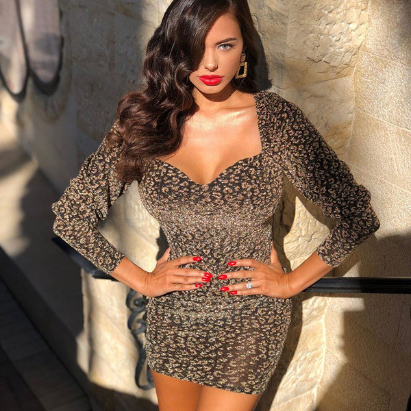 Модерна дамска къса рокля с дълбоко деколте и ръкав балон