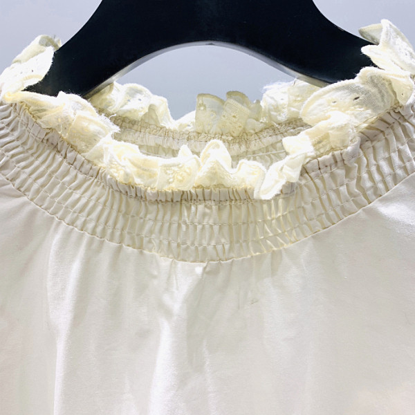 Нов модел дамска риза с ниска яка и широки лотос ръкави