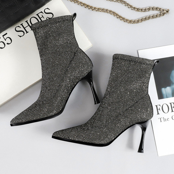 Къси боти тип чорап с висок тънък 10см ток заострен модел