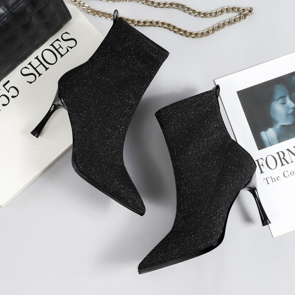 Къси боти тип чорап с висок тънък 10см ток заострен модел