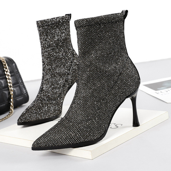 Къси боти тип чорап с висок тънък 10см ток заострен модел