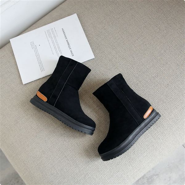 Öko velúrból készült modern női pehelycsizma rejtett platformmal