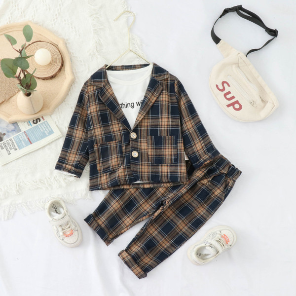 Trijų dalių languotas vaikiškas kostiumas mergaitėms - švarkas, kelnės ir palaidinė ilgomis rankovėmis