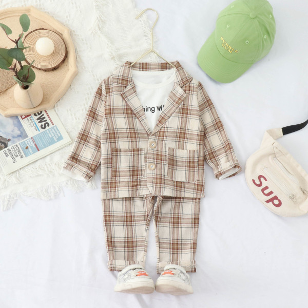 Trijų dalių languotas vaikiškas kostiumas mergaitėms - švarkas, kelnės ir palaidinė ilgomis rankovėmis