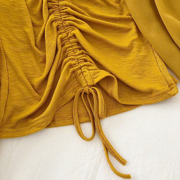 Modern női blúz V-nyakú és fűzős