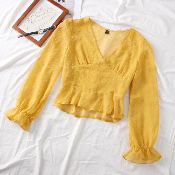 Modern női blúz spitz nyakkivágással és lótusz ujjakkal