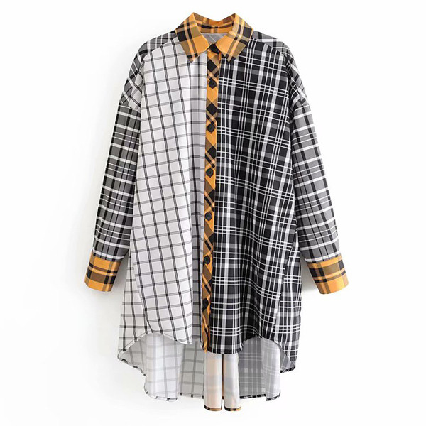 Kockás széles aszimmetrikus ing klasszikus gallérral és gombokkal