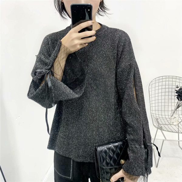 Új modell tavaszi vékony pulóver tülllel és megkötős ujjakkal