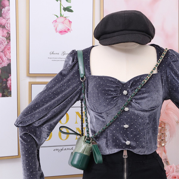 Új modell női blúz gombokkal és hosszú bársony ujjú