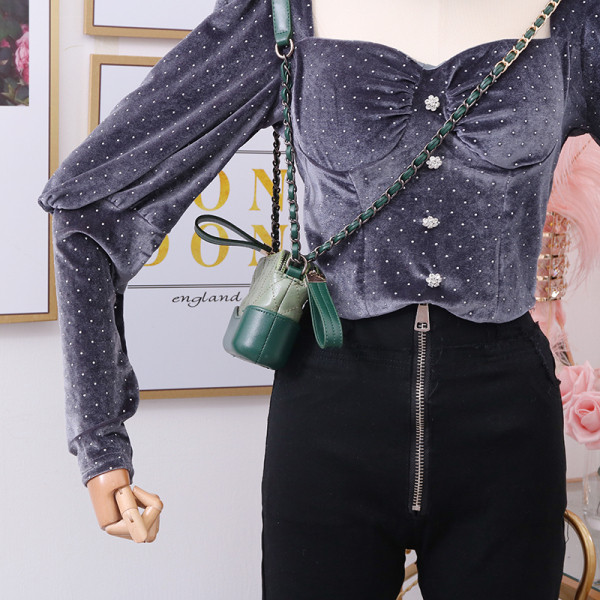 Új modell női blúz gombokkal és hosszú bársony ujjú