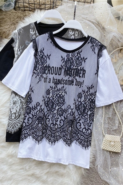 Modern női póló rövid ujjal, csipkével és felirattal